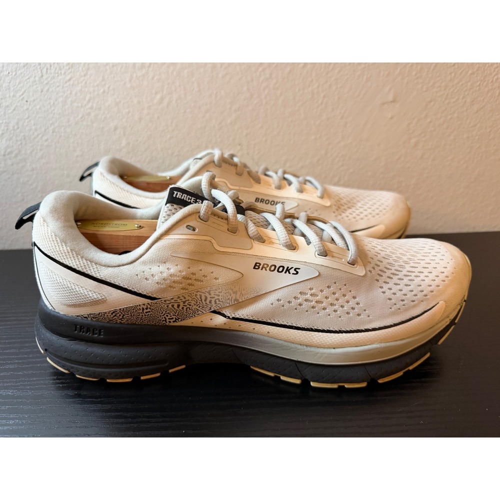 Brooks Trace 3 Mens Size 12 Running Shoes White Black 1204011B191